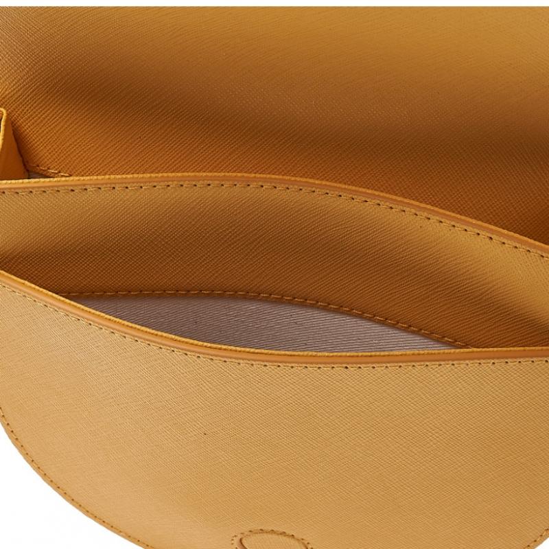 Vivienne WeStwood Women S Saffiano Saddle croSSbody Bag 43030097 L001n E401