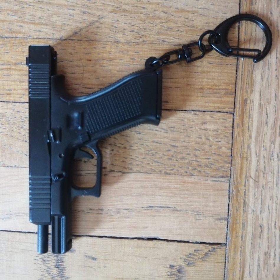 Buy Keychain Mini Tactical Glock Portable Decorations Detachable G45 Keychain Key Ring Military