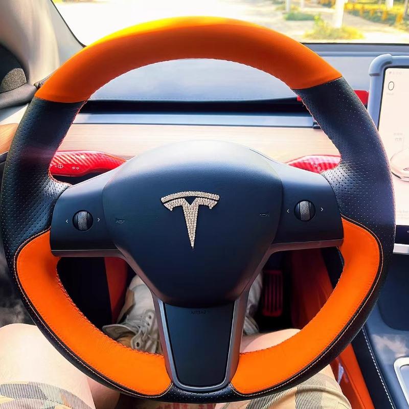 

Для Tesla Model 3 Model Y 2018- Ручна прошивка Нековзкий Чорно-білий Шкіряна накладка на кермо автомобіля 2