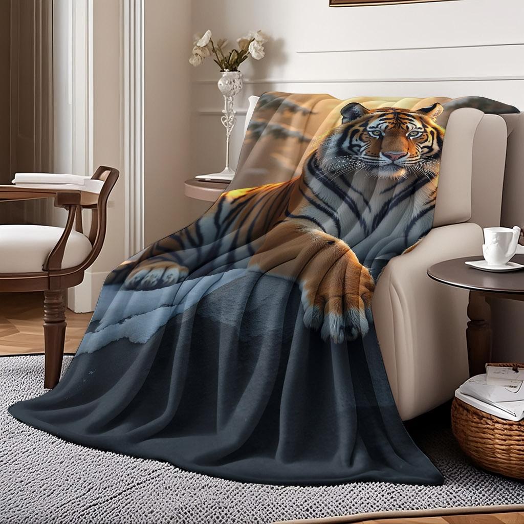 Premium Tiger Print Fleece Throw Blanket for Sofa Couch Bed Microfiber Winter Decor Gifts Cozy Plush Animal Art Warming Throw