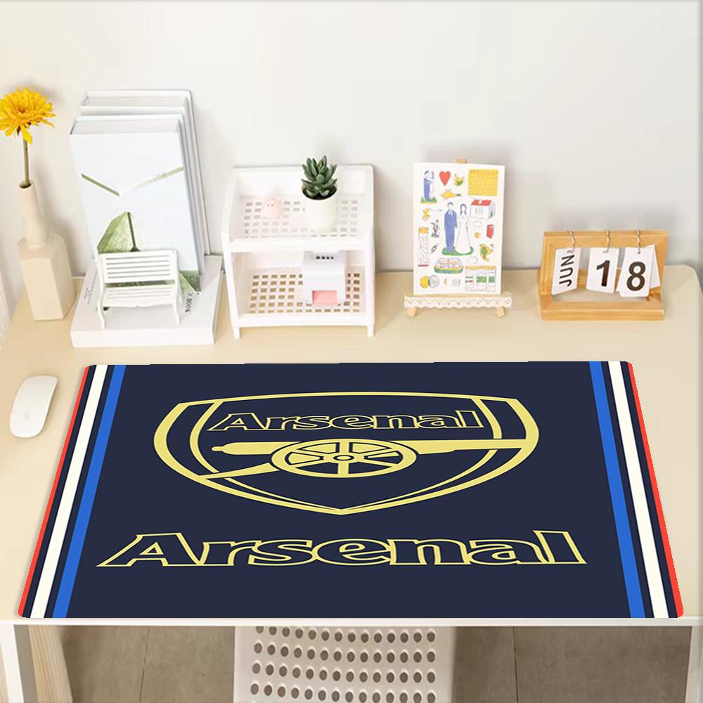 Arsenal Football Club Theme Mouse Pad, Non Slip Rubber Base, Multifunctional Office & Home Decor, Perfect for Workspace Personalization.