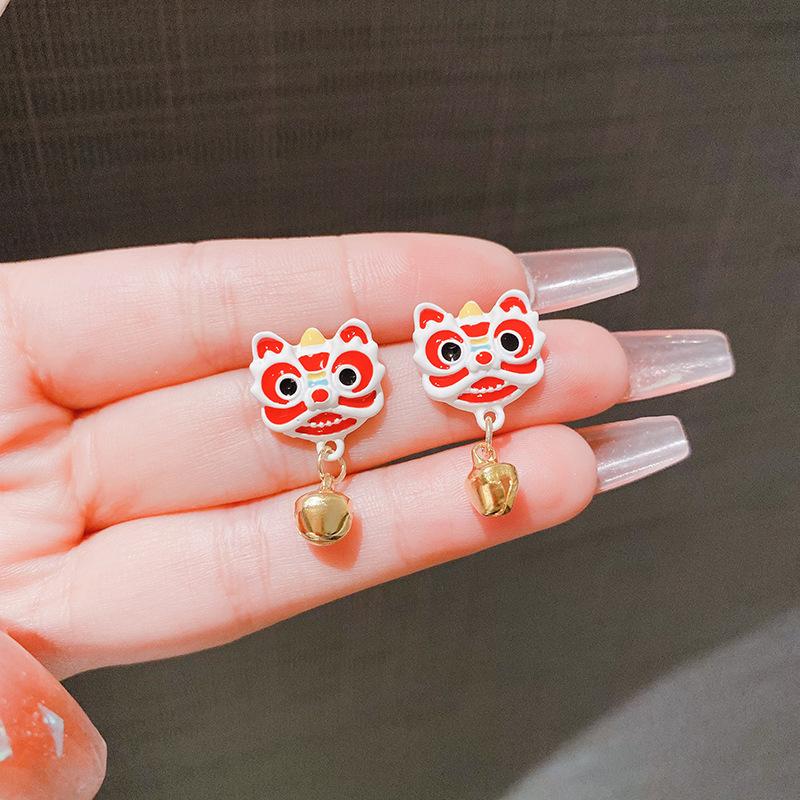 New Chinese style red lion stud earrings, festive earrings, fashionable versatile earrings for women