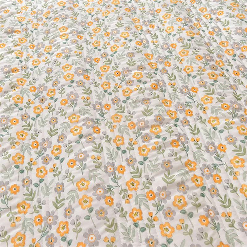 Comfortable Summer Quilt Cooling Sensation Lightweight Blanket Coolness Bare Sleeping Quilted Comforter Duvet  Flower Printed Quilted Bedspread