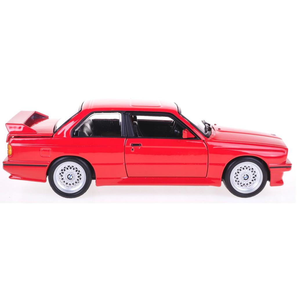 Bburago 1/24 Scale BMW M3 (E30) 1989 Red Diecast Model Car, 1:24 Scale 1988 BMW 3 Series M3 18-21100 RD