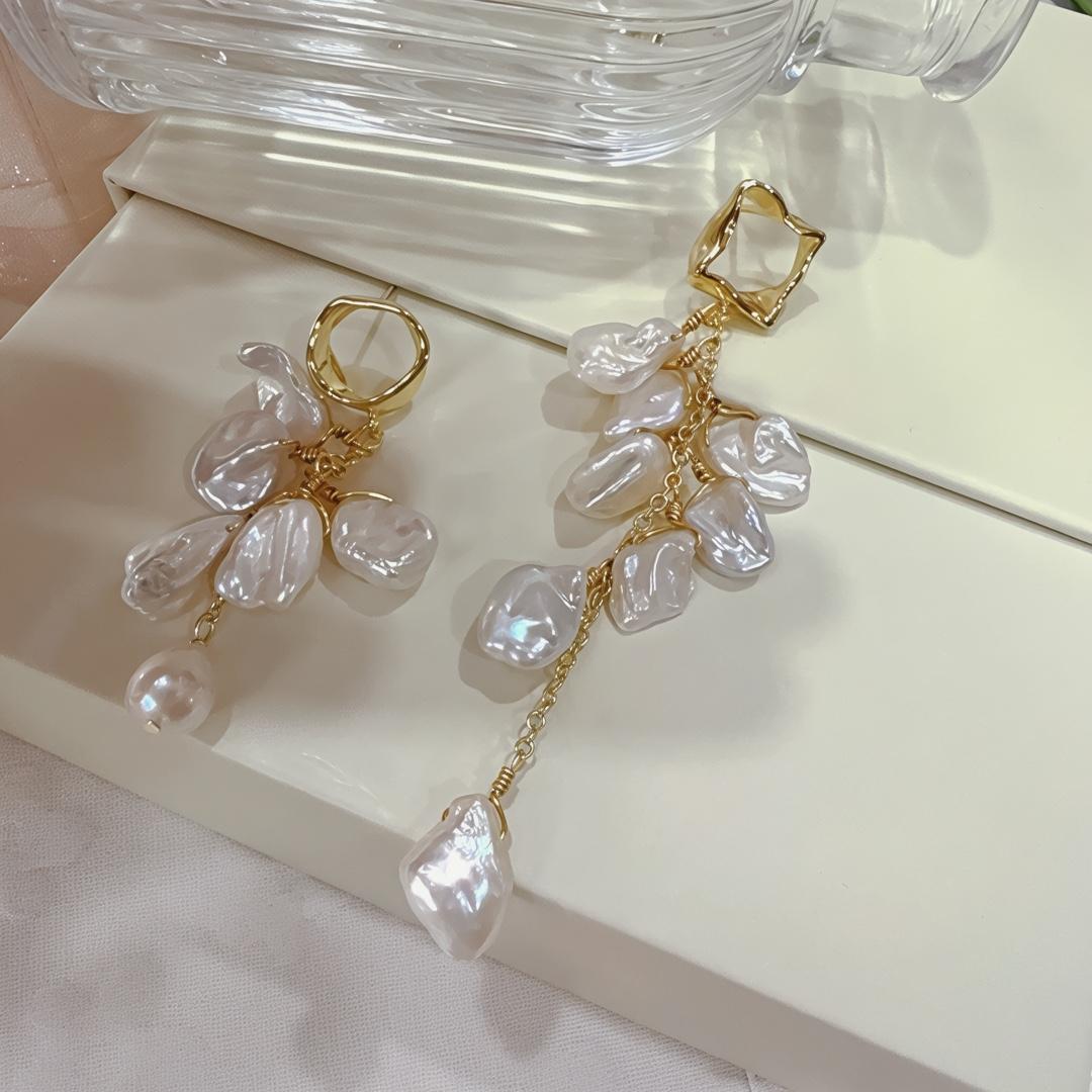 

Original handmade natural baroque keshi petals pearl stud earrings layered earrings irregular long ear buckles Silver needle