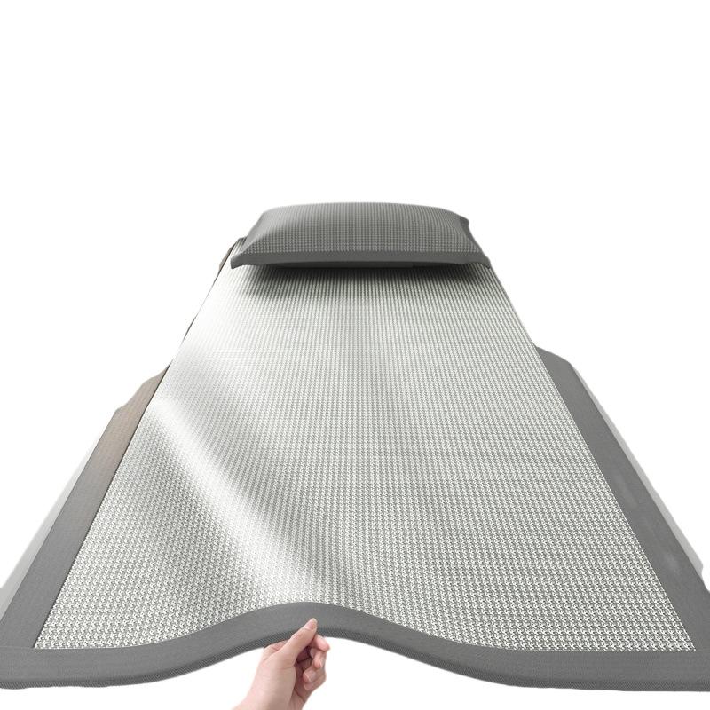 Jacquard Houndstooth Ice Silk Sleeping Mat Student Style Nonwoven Summer Cooling Pad for Dormitory Bedroom Bed (No Pillowcase)