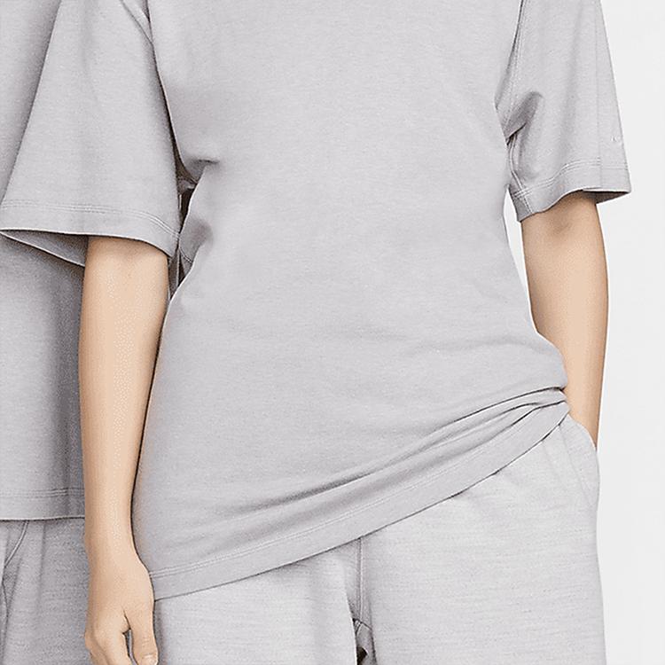 Nike T Shirt Unisex Matte Silver/Color Adjustment FV4890-048