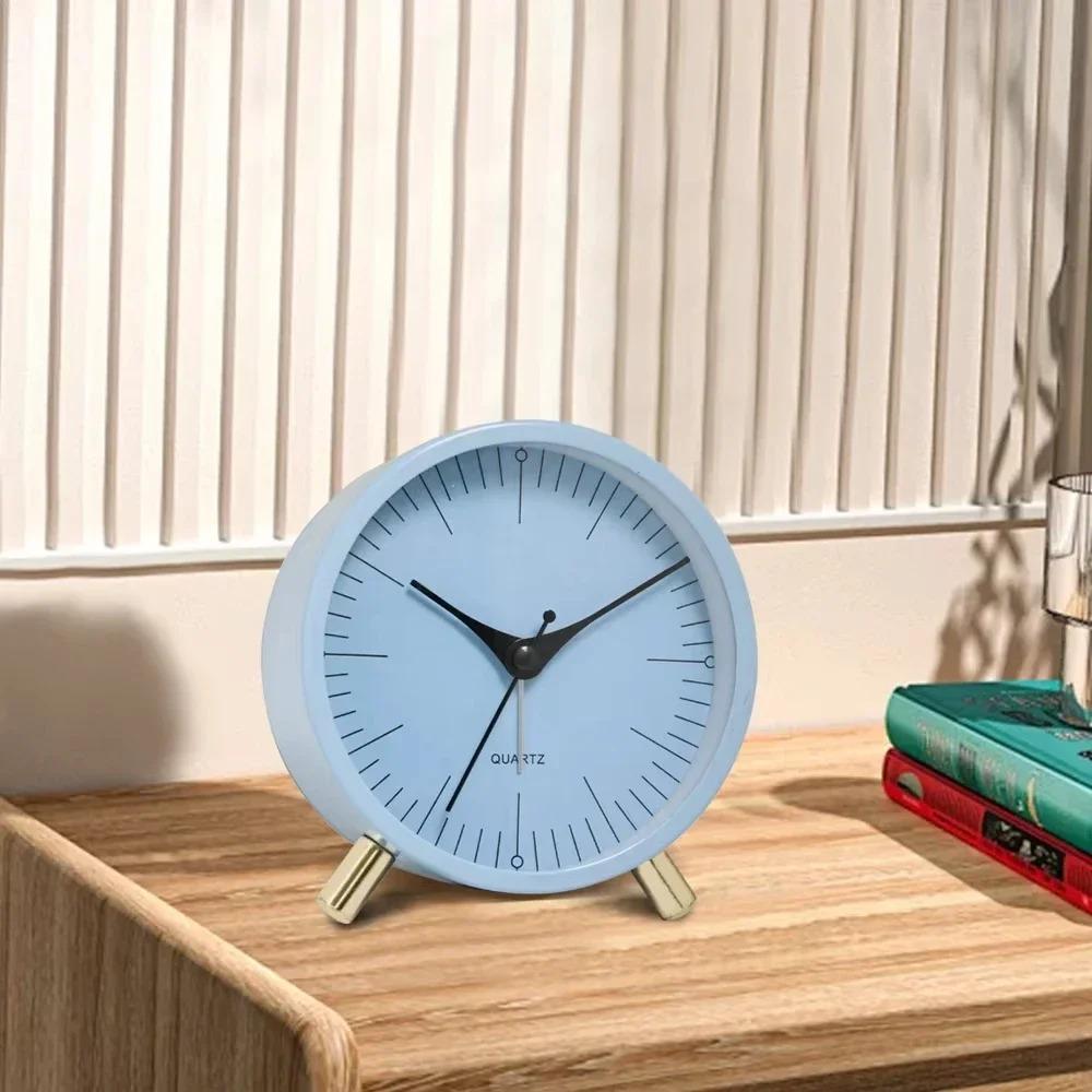 Round Creative Student Hands Desk Clock Metal Alarm Clock Bedroom Living Room Decoration Simple Silent Children's Clock