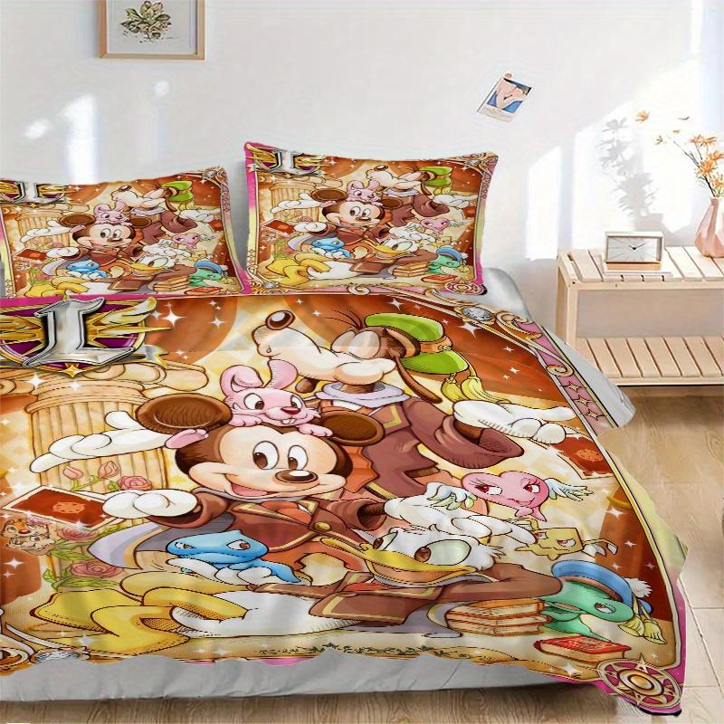 

3pcs Mickey Donald Duck Goofy and Pets Printed Quilt Set - Includes 1 Quilt Cover and 2 Pillowcases, Machine Washable - Suitable for All Seasons. 135x200cm