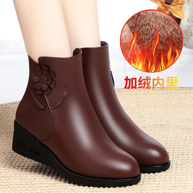 Mom shoes short boots cotton shoes, new autumn and winter velvet warm leather shoes,    and elderly wedge heel women's shoes