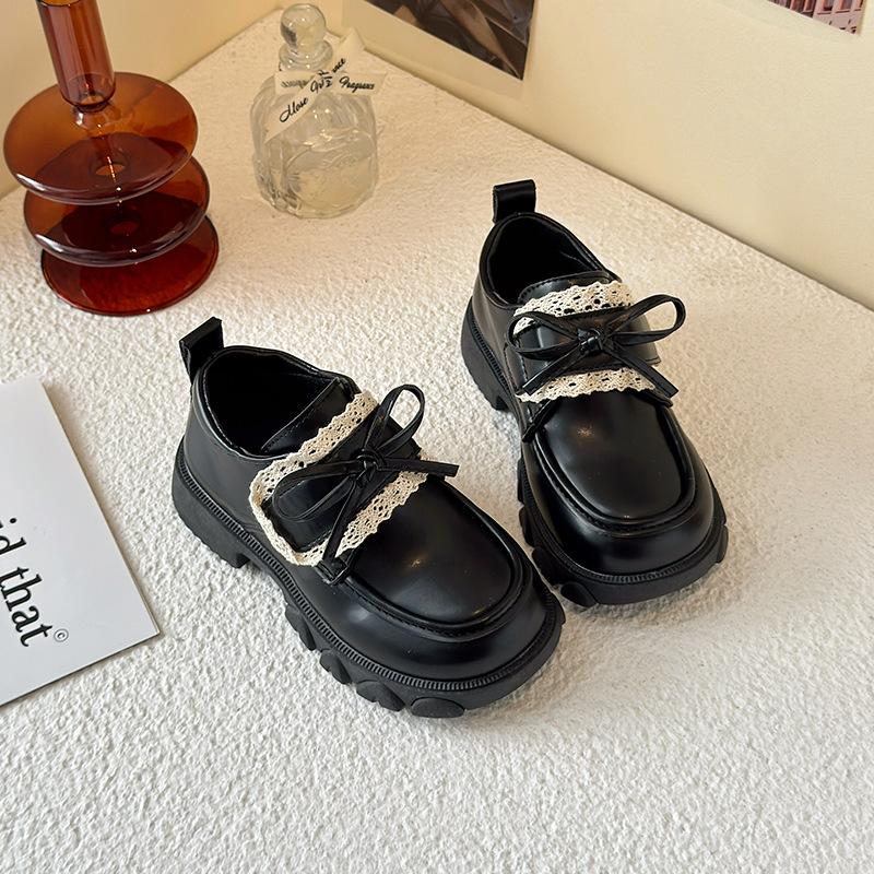 Mädchen kleine Lederschuhe 2025 neu Frühling und Herbst Kinder Prinzessin Schuhe Babymädchen Schuhe schwarz weichsohlige Slipper