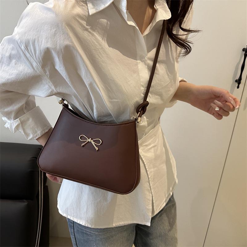 Fashion casual bow shoulder bag spring and summer new texture messenger bag simple underarm bag