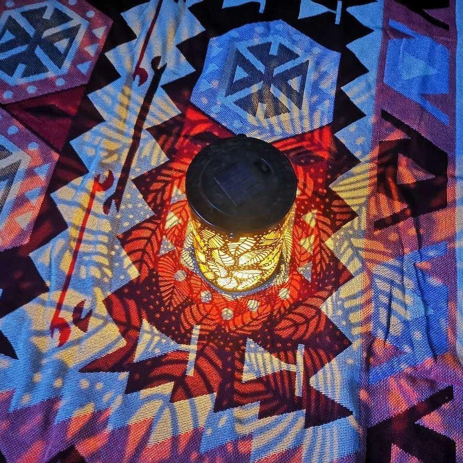 Lanterna Solar de Ferro Forjado para Exterior: Projetor de Sombras à Prova d'Água e Decoração de Luz de Jardim