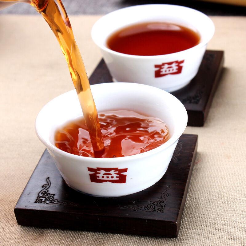 2010 TAETEA 7572 Dayi Shu Puerh Menghai Tee Pu Er Reifer Puer Kuchen 357g