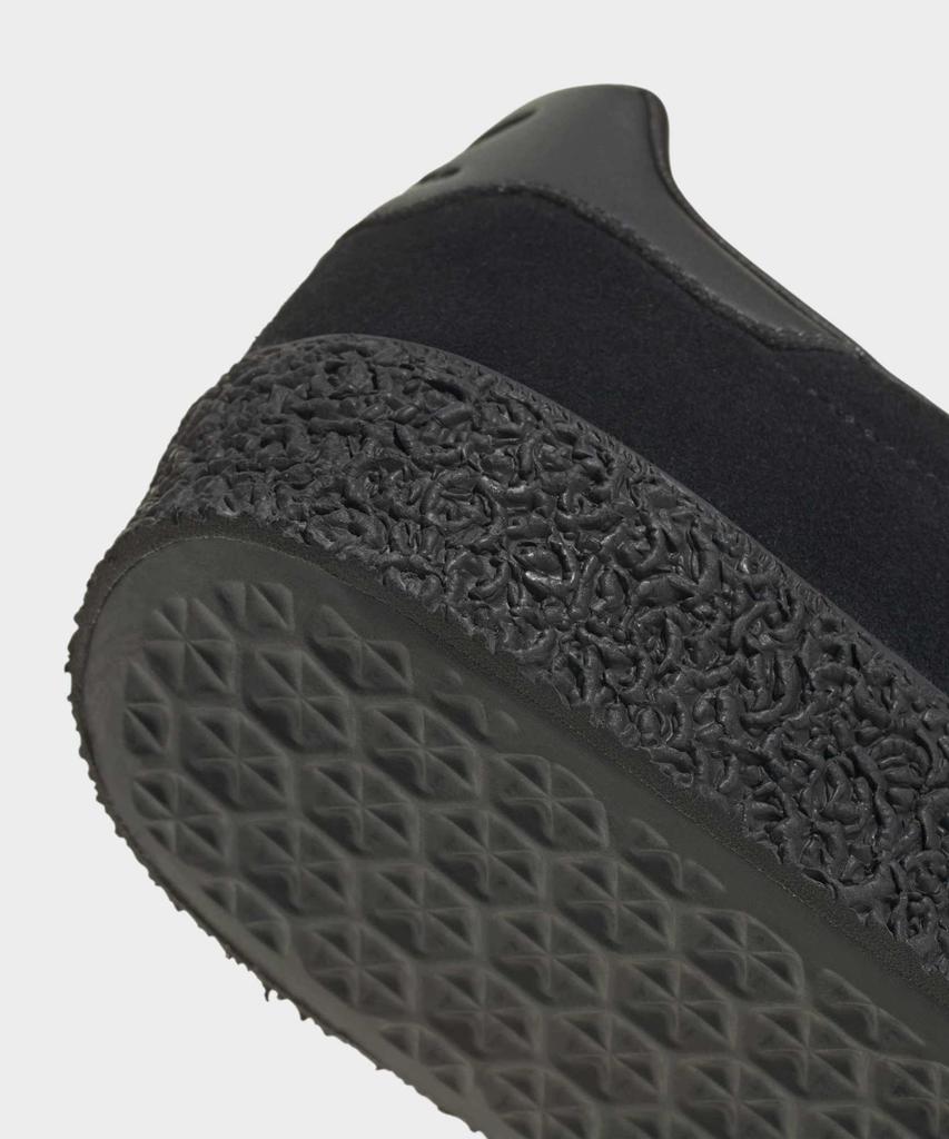 adidas Montreal - Black:Carbon / Ih7249