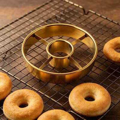 Paslanmaz Çelik Donut Kurabiye Kalıbı Yuvarlak Bisküvi Mousse Kek Kalıbı Kolay Çıkarılabilir Isıya Dayanıklı Paslanmaz Temel Pasta Tatlı Baking Aracı
