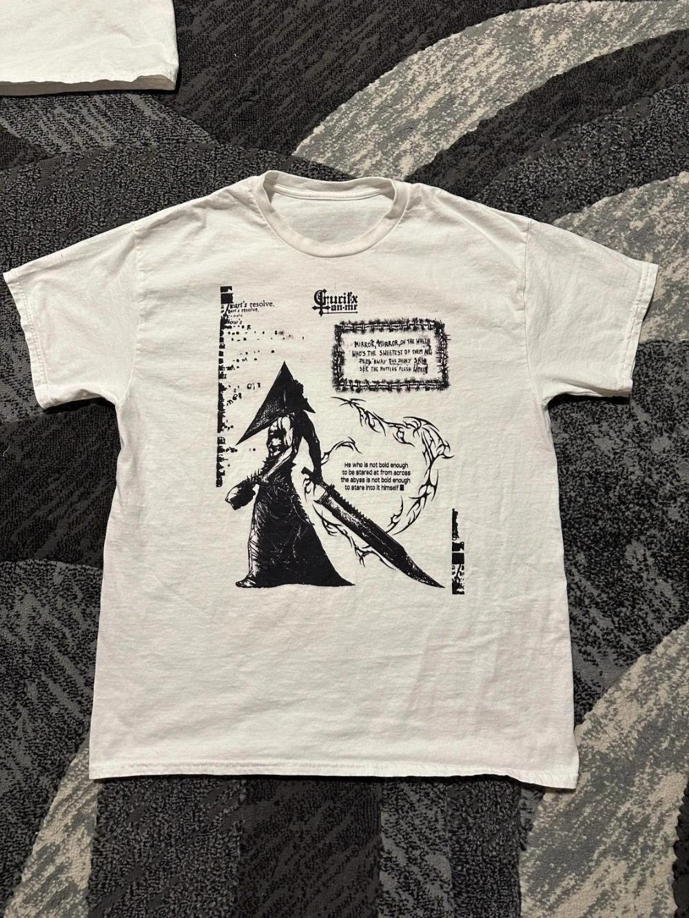

Футболка Silent Hill Пирамидоголовый Готическая Винтажная, Унисекс Уличная Одежда для Фанатов Хоррор Игр, Повседневный Оверсайз Топ из 100% Хлопка 4XL