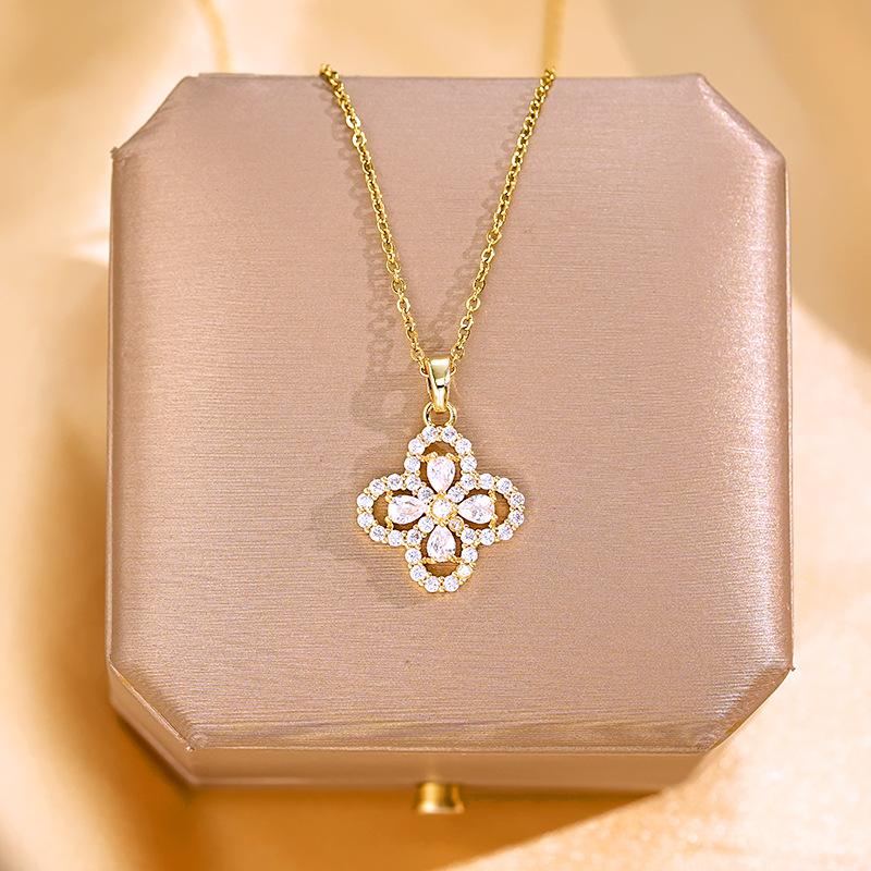 Golden Luxury Diamond Titanium Steel Necklace Women Fashion Slim Waist H Pendant Collarbone Chain