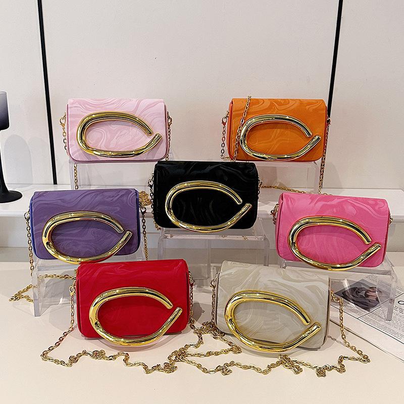 This year's popular bag 2025 new European and American fashion metal wrist box bag women's chain crossbody small square bag