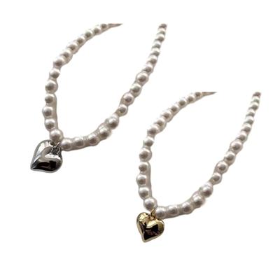 Exquisite Pearls Necklace Heart Pendant Necklace Love Heart Necklace Imitation Pearls Necklace CCB Material for Party