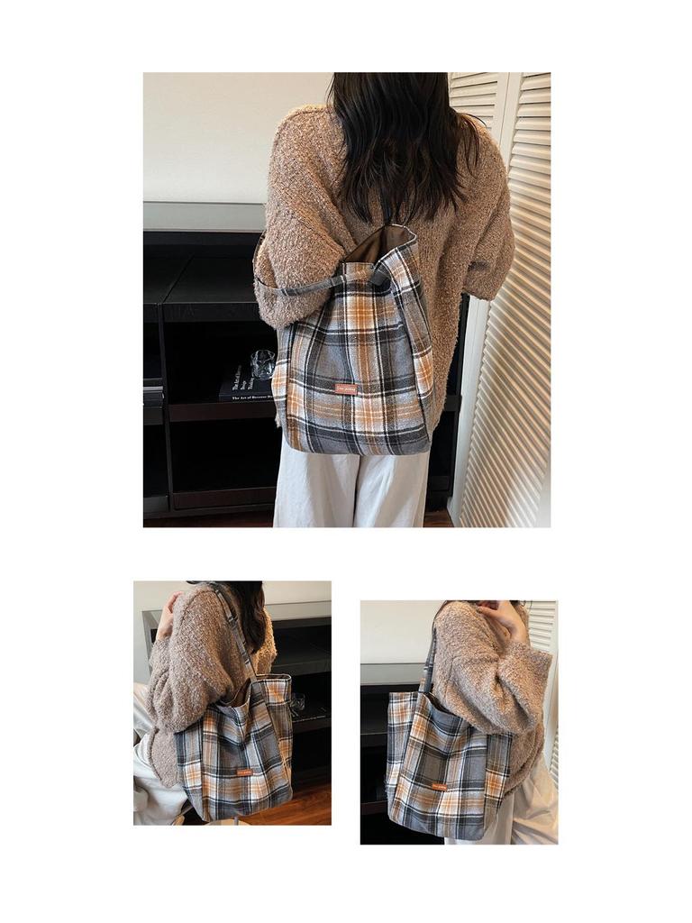 Korean Style Large Capacity Plaid Canvas Shoulder Bag for Women - Autumn/Winter 2025 Casual College Commute Tote