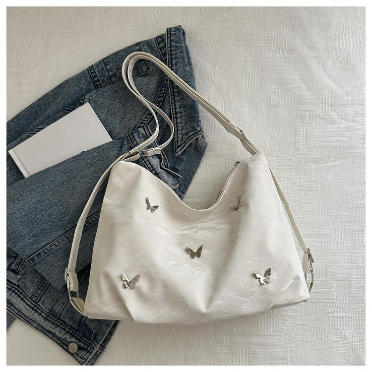 

Мягкая кожаная бабочка, большая вместимость, высококачественная, нежная сумка через плечо, летняя, новая женская сумка через плечо single package белый