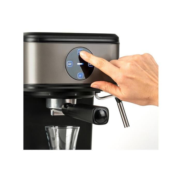 Espressor BLACK+DECKER BXCO850E - 850W - 20 bari - 2 cești - Funcție abur - Oprire automată