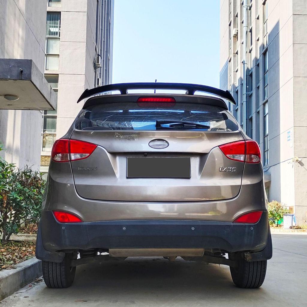 Universal Rear Spoiler & Wind Deflector for Hatchbacks