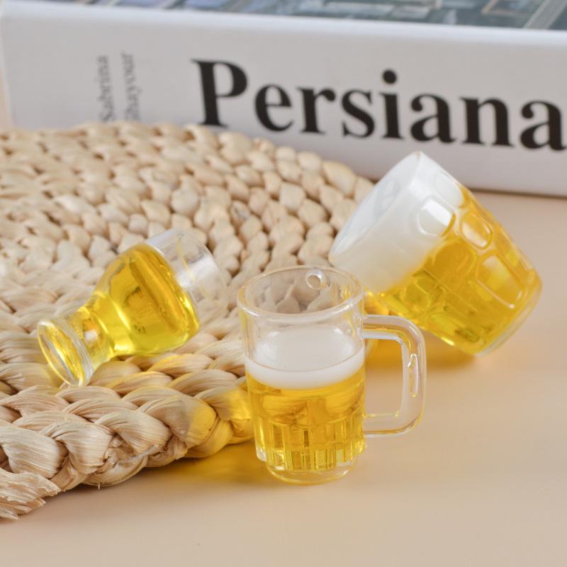 Mini Beer Mug Keychain Pendant - Creative Draft & Qingdao Beer Mug Glass, Champagne Style, Promotional Gift