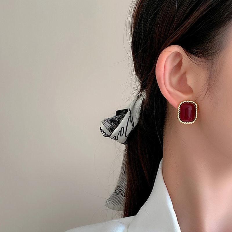 S925 Silver Needle Claret Red Vintage Hepburn Style Pearl Stud Earrings for Women