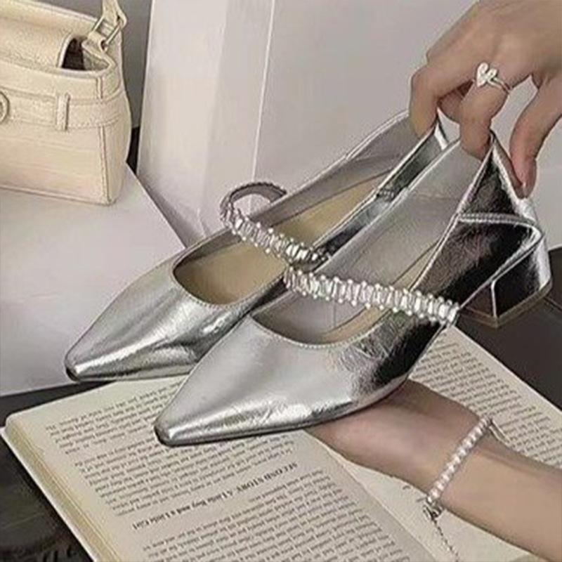Celebrity Feng Shui Diamond Shallow Mouth Temperament French Pointed Flat Heel Single Shoes Elegant Fashion Grandma Shoes Thick Heel Mary Jane Shoes