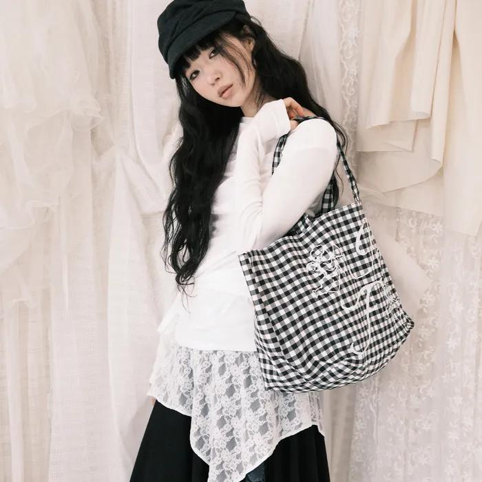 FR Angel Graphic Check Shoulder Bag