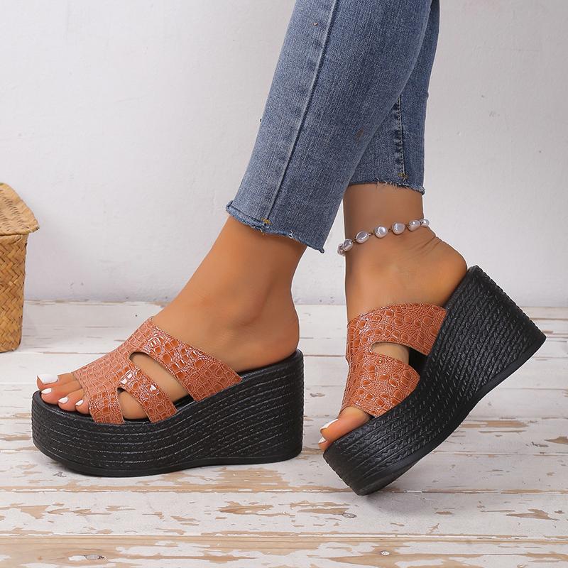Women Platform Slippers Plus Size High Heels Slippers Women Summer Fashion Wedges Sandals beach Slides Women Zapatos De Mujer