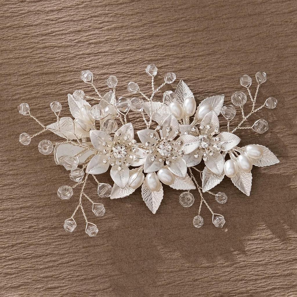 Handgefertigter Braut-Haarkamm mit Perlen, Strass und Blumen mit Blättern