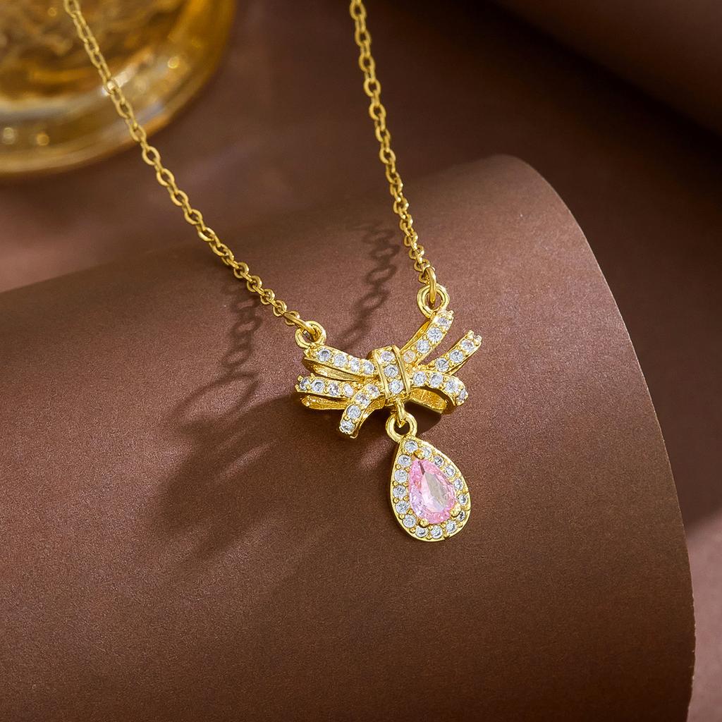 European and American new gradual change butterfly necklace women's fashion pendant necklace collarbone chain accessories wholesale
