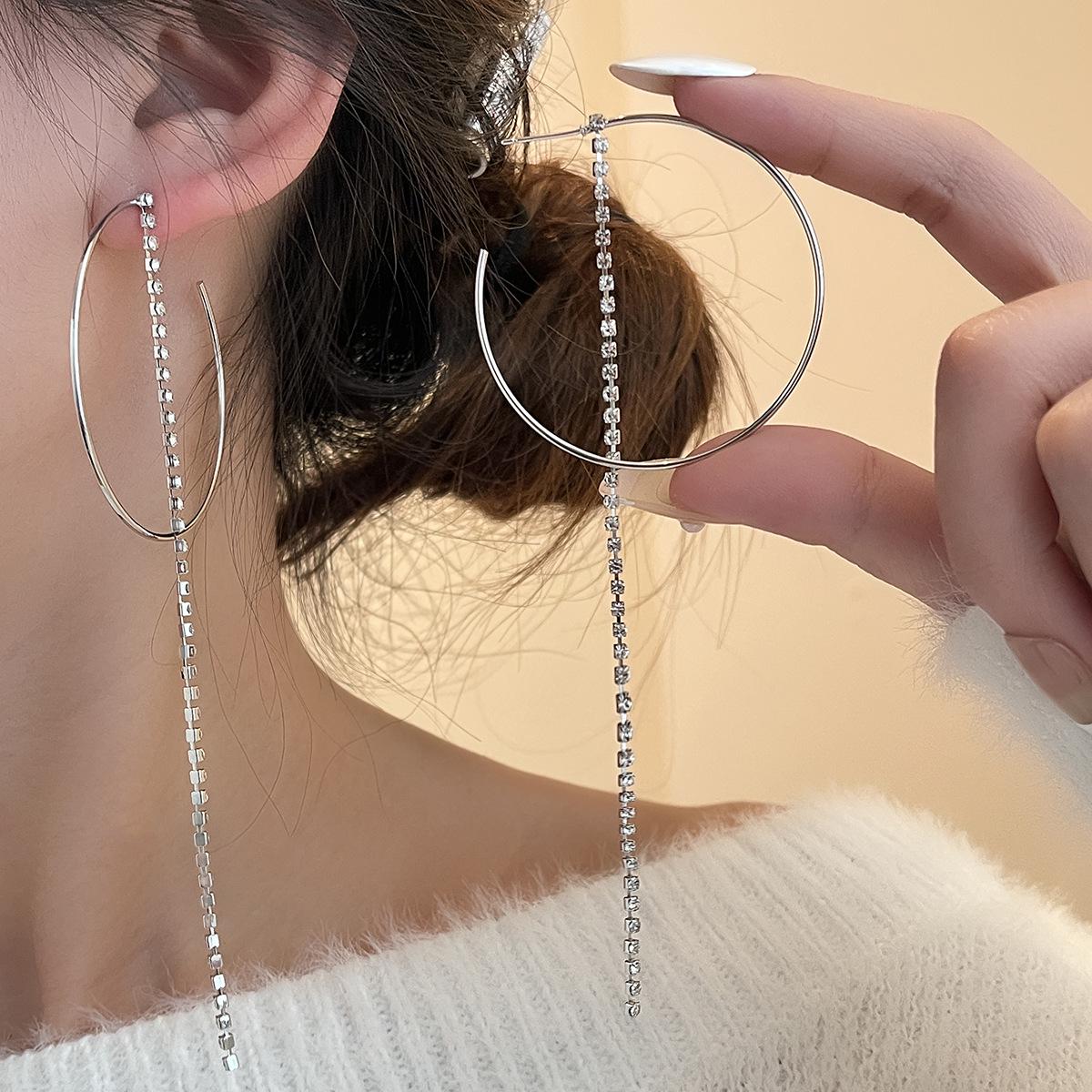 925 Sterling Silver Geometric Circle Diamond Chain Earrings - Unique and Fashionable Design