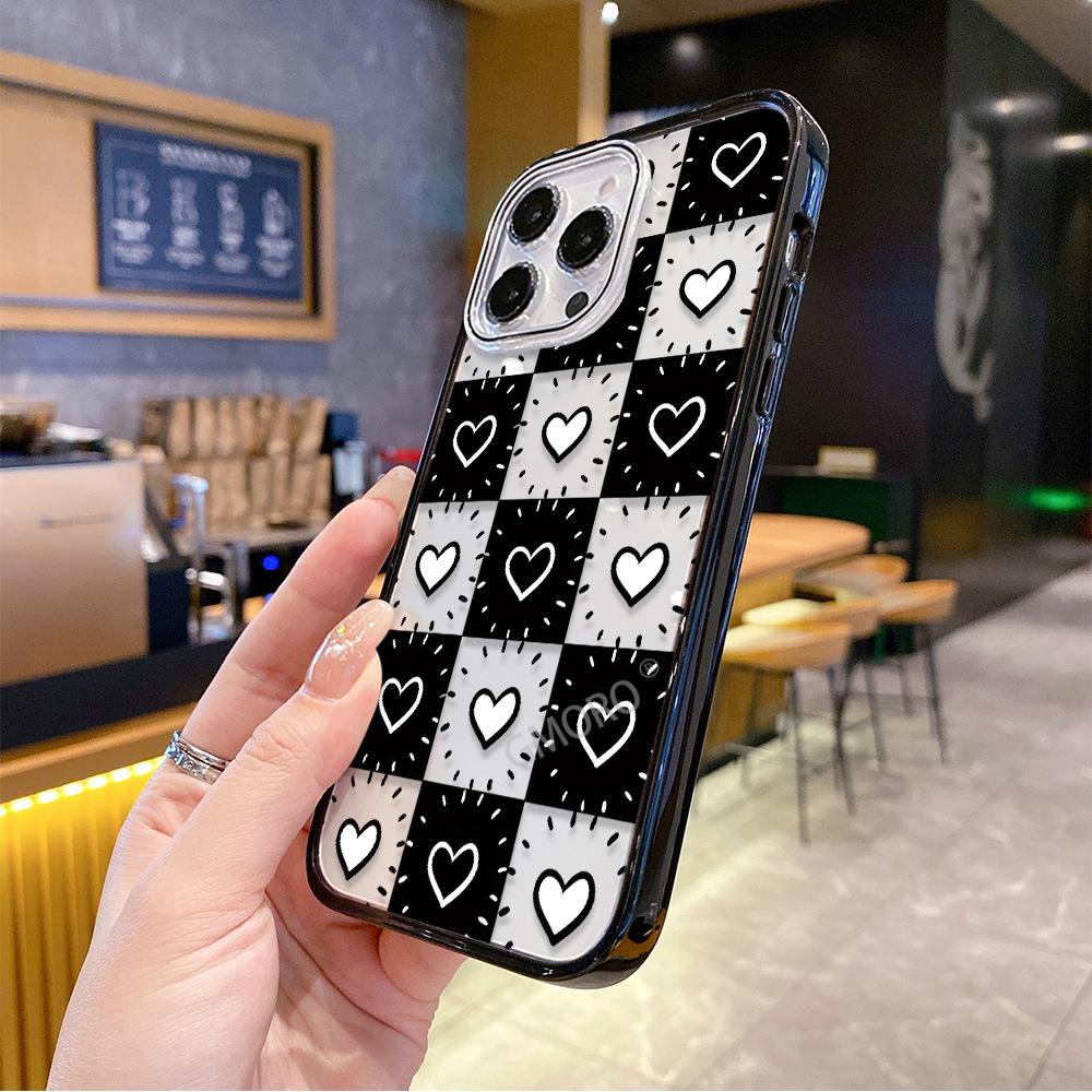 Creative black plaid women's love Apple 17 transparent magnetic mobile phone case iPhone15promax protective case