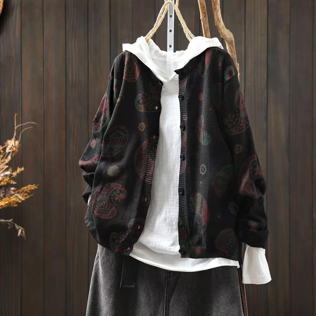 Johnature Women Vintage Knitted Sweaters O-Neck Long Sleeve Autumn Button Print Floral Female Loose Sweaters