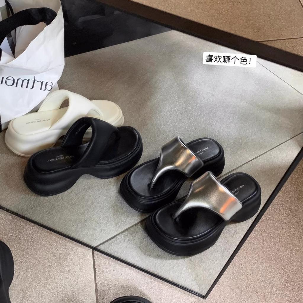 Spot second hair! Fashion versatile new super soft toe beach casual thick-soled herringbone cool slippers women wear summer