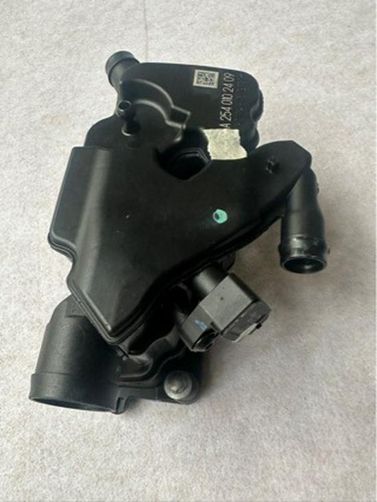 Compatible Oil-Water Separator with Pressure Sensor for Mercedes-Benz (A2540102409)