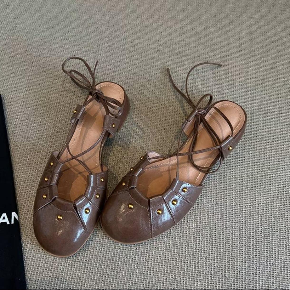 

летние полые плоские сандалии удобные дышащие не душные женские туфли повседневные универсальные римские сандалии мягкая подошва 40 коричневый