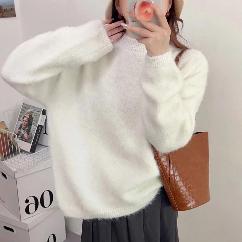 Women's Solid Color Round Neck Knit Sweater - Autumn/Winter 2026 Collection