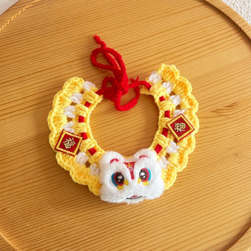 Pet Knitted Scarf for Cat Dog Cartoon Handmade Yarn New Year Festival Costume Collar New Warm Soft Winter Pet Clothing Accessory