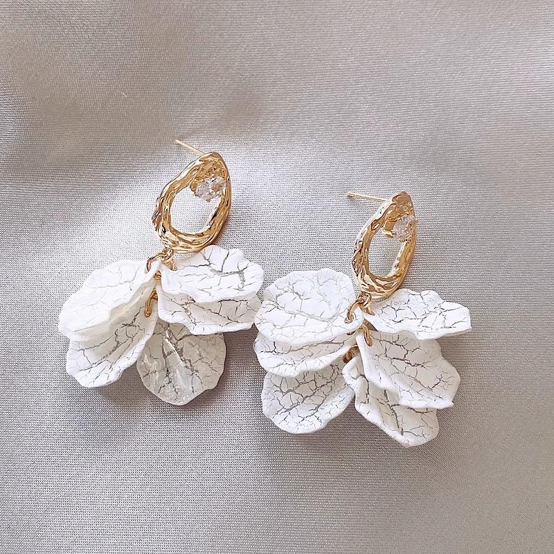 Irregular metal zircon acrylic petal stud earrings flower earrings temperament light luxury design light style decoration