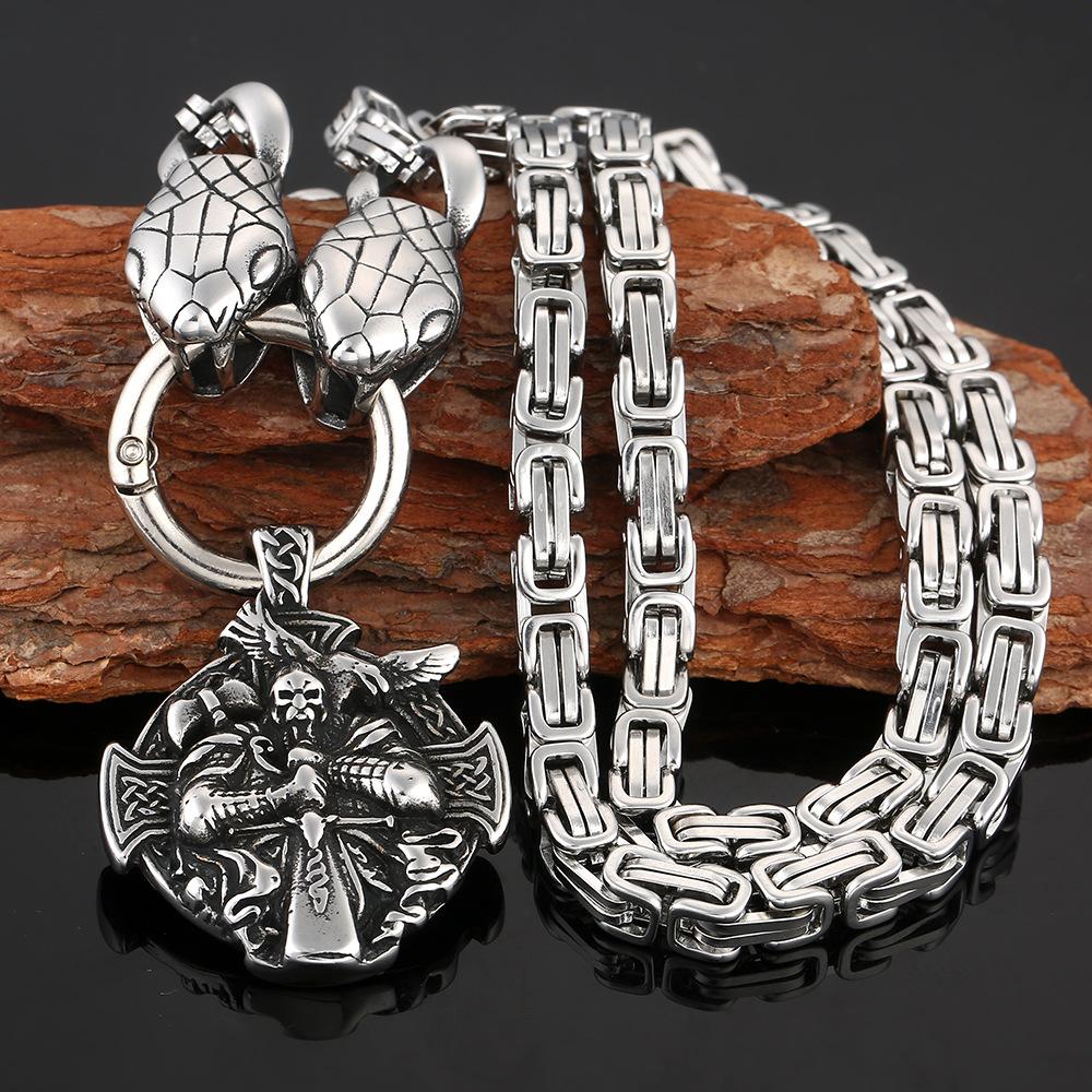 Rustfritt stål Viking Snake Hode Odin Kråkeøks Kors Anheng Halskjede Rustfritt stål smykker for menn