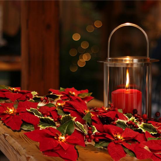 Fireplace String Light Garland LED Warm Light Wireless Christmas Wreath Garland with Flowers Holiday Decoration