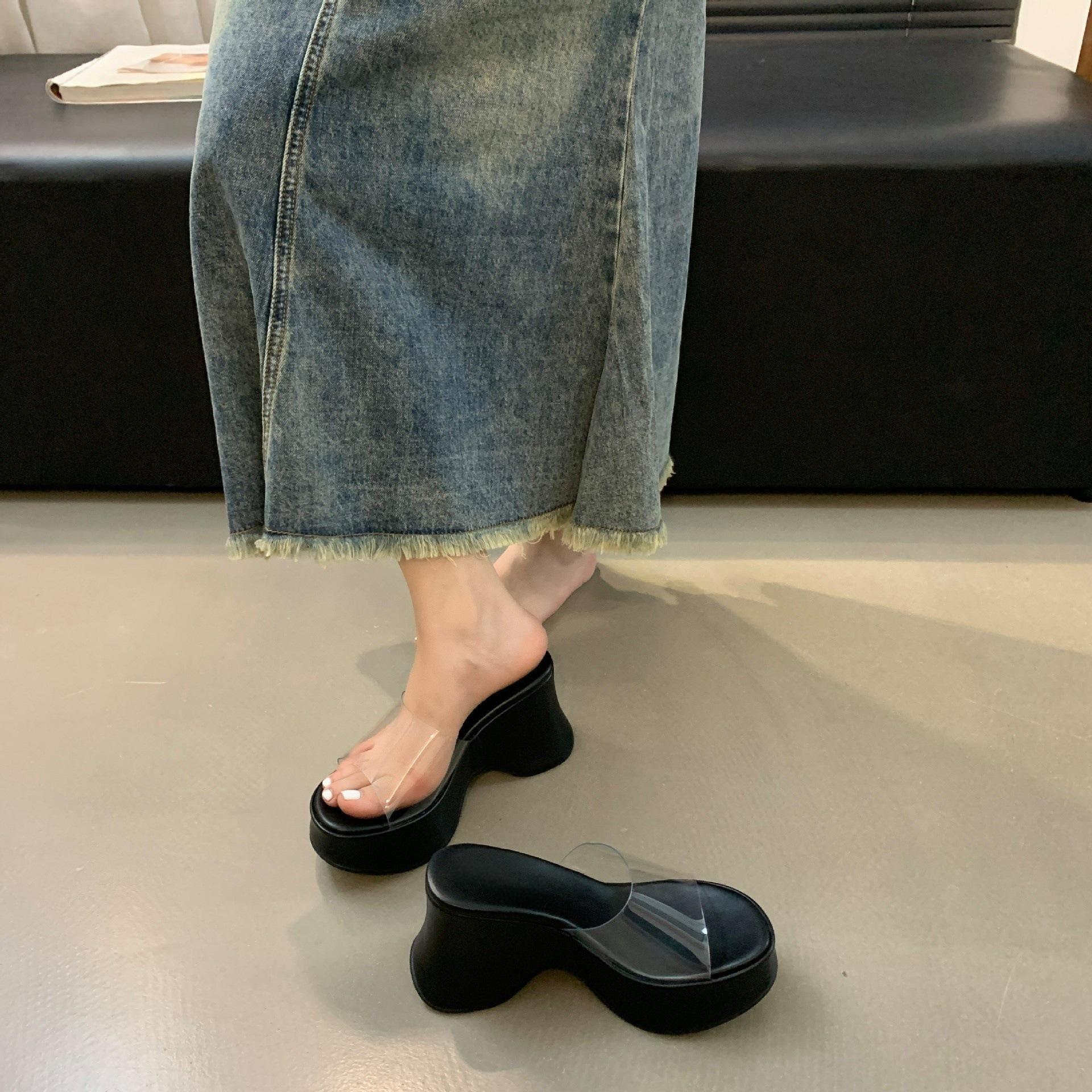 

Крутые шлепанцы на толстой подошве, женщины ненавидят небо, супер высокие каблуки, танкетка-маффин, прозрачный маленький человечек, пляжные сандалии, увеличивающие рост 40 чёрный