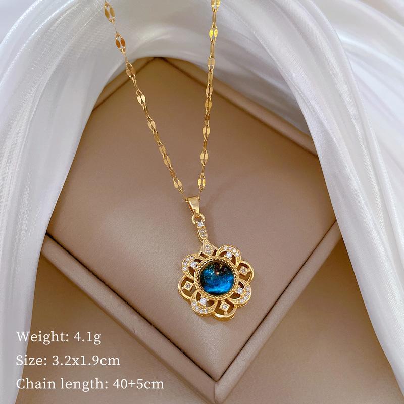 Titanium Steel Court Flower Starry Sky Light Luxury Temperament Gorgeous Full Diamond Necklace Female Versatile Collarbone Chain Titanium Steel Chain