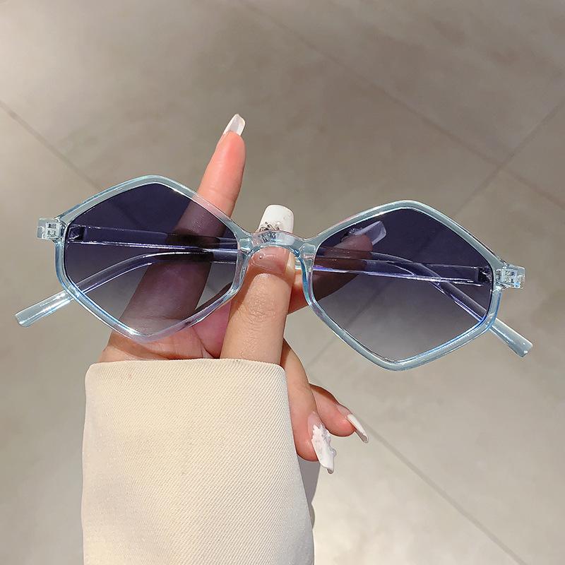 Vintage Luxury Designer Rhombic Sunglasses Women Men Punk Trendy Pink Cool Shades UV400 Protection