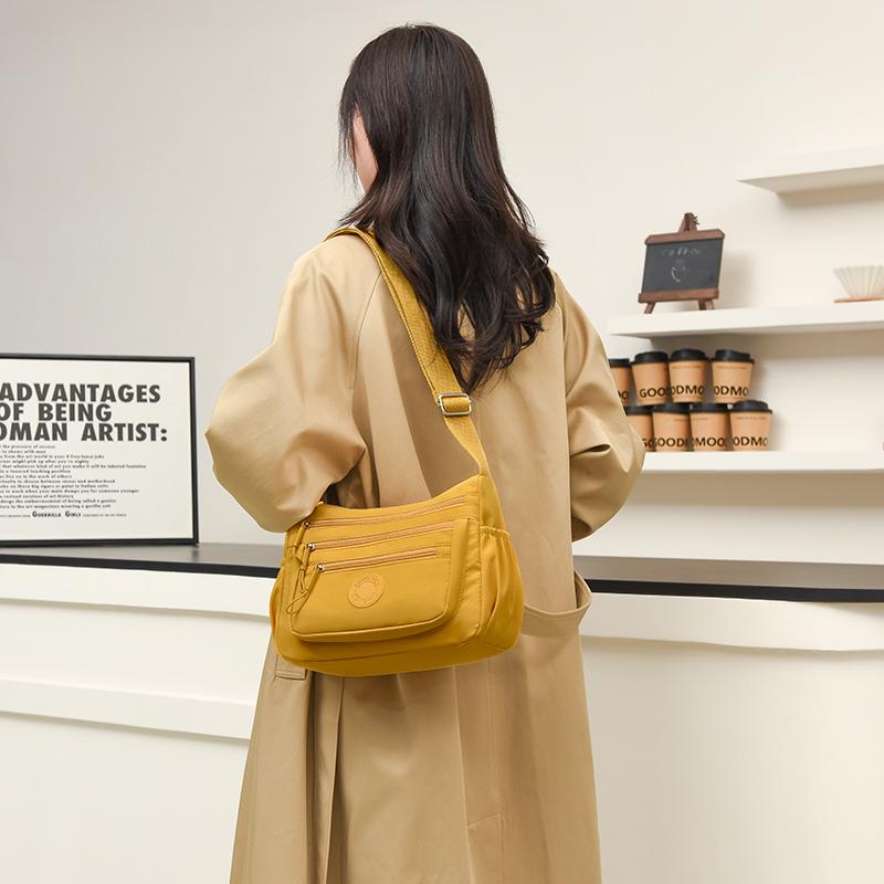 Damen Schultertasche mit großer Kapazität aus wasserabweisendem Nylon, Mehrfachfach-Pendler-Tasche, Umhängetasche
